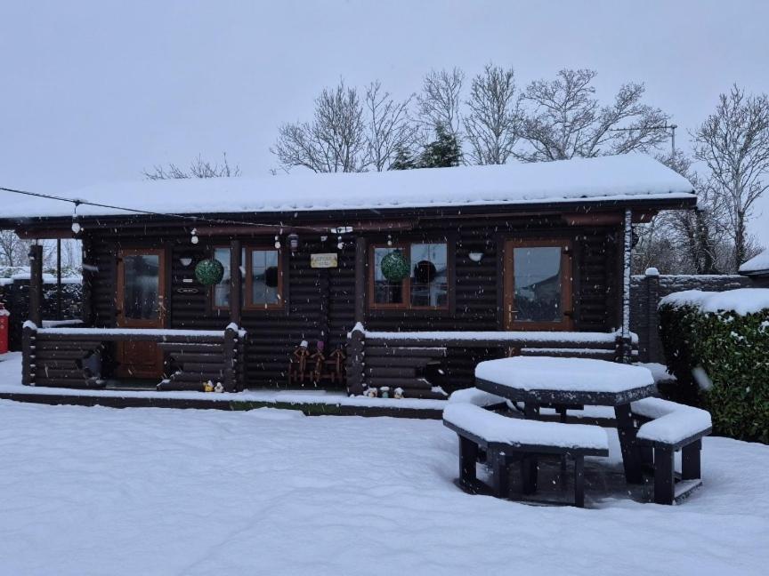 Cosy Countryside Log Cabin 基尔根尼 外观 照片